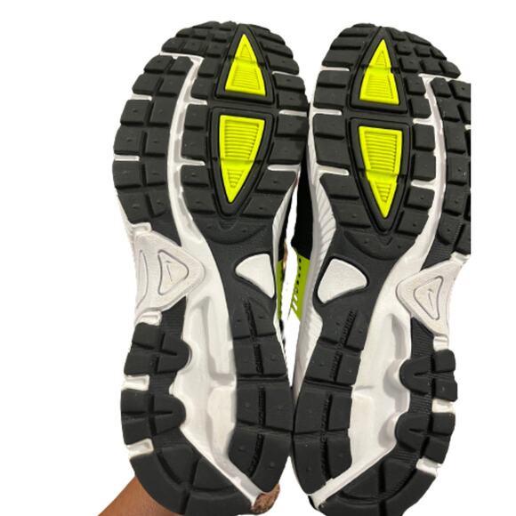 Nike Dart 10 Sneakers - Picture 6 of 6